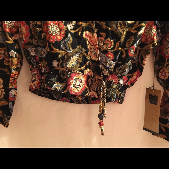 Top - Picture 4 of 8